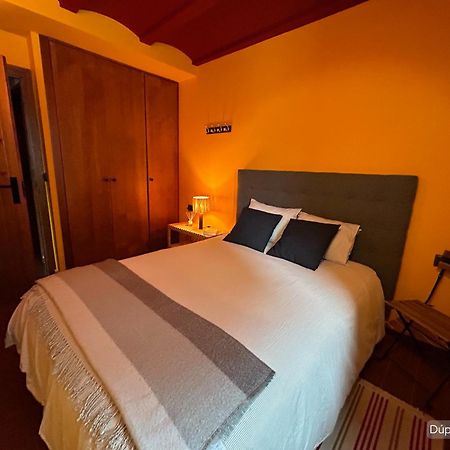 Apartamento ático-dúplex en Casa Rural Fundanal en Hoz de Jaca Exterior foto