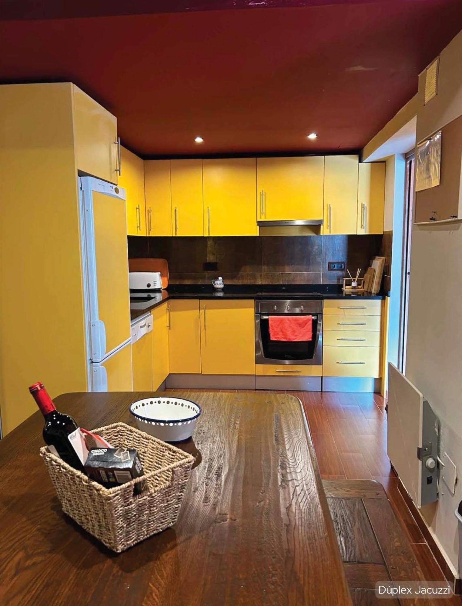 Apartamento ático-dúplex en Casa Rural Fundanal en Hoz de Jaca Exterior foto