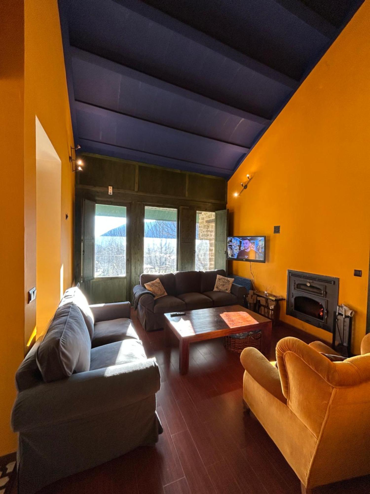 Apartamento ático-dúplex en Casa Rural Fundanal en Hoz de Jaca Exterior foto
